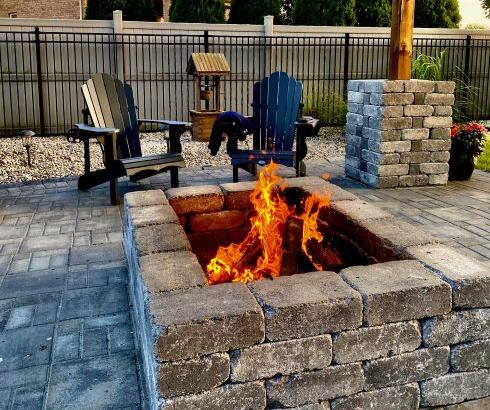 Firepit with Columns on Patio