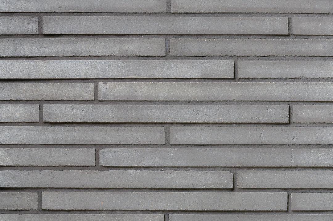 Avanti Brick Black Coral