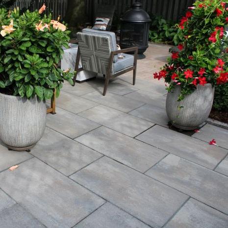 Manor Smooth XL on a patio 