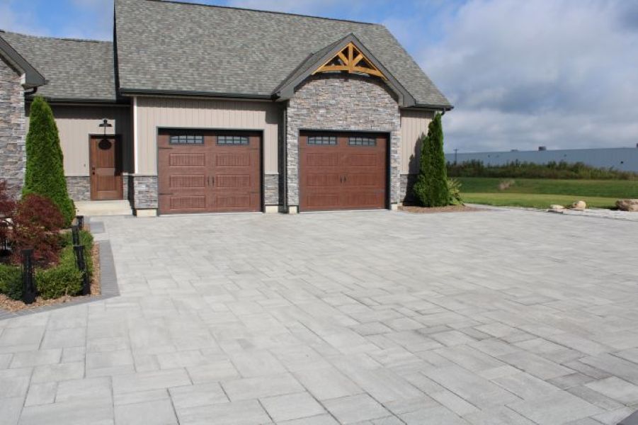 Manor Smooth 80 Silverstone with Ebony Border