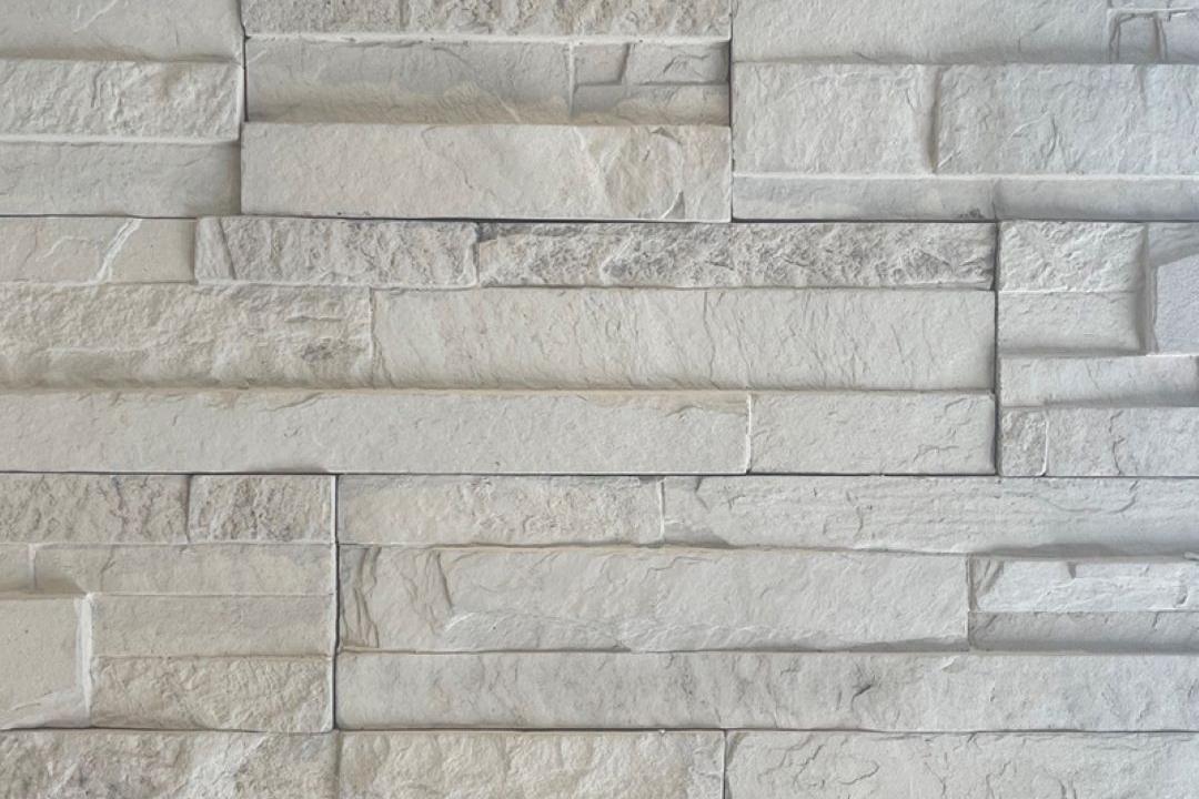 Royal Stones - Newport - Everest